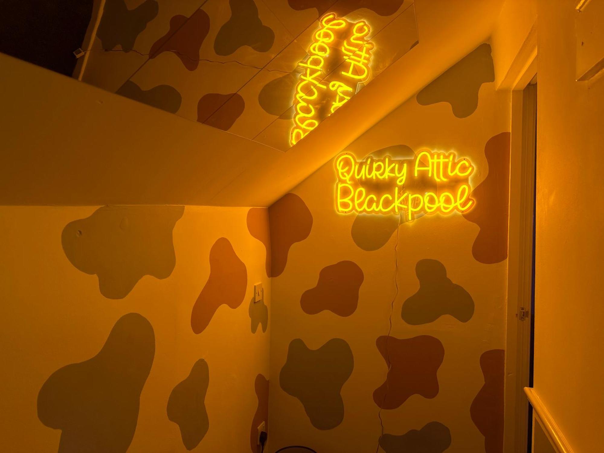 Quirky Attic Blackpool Extérieur photo