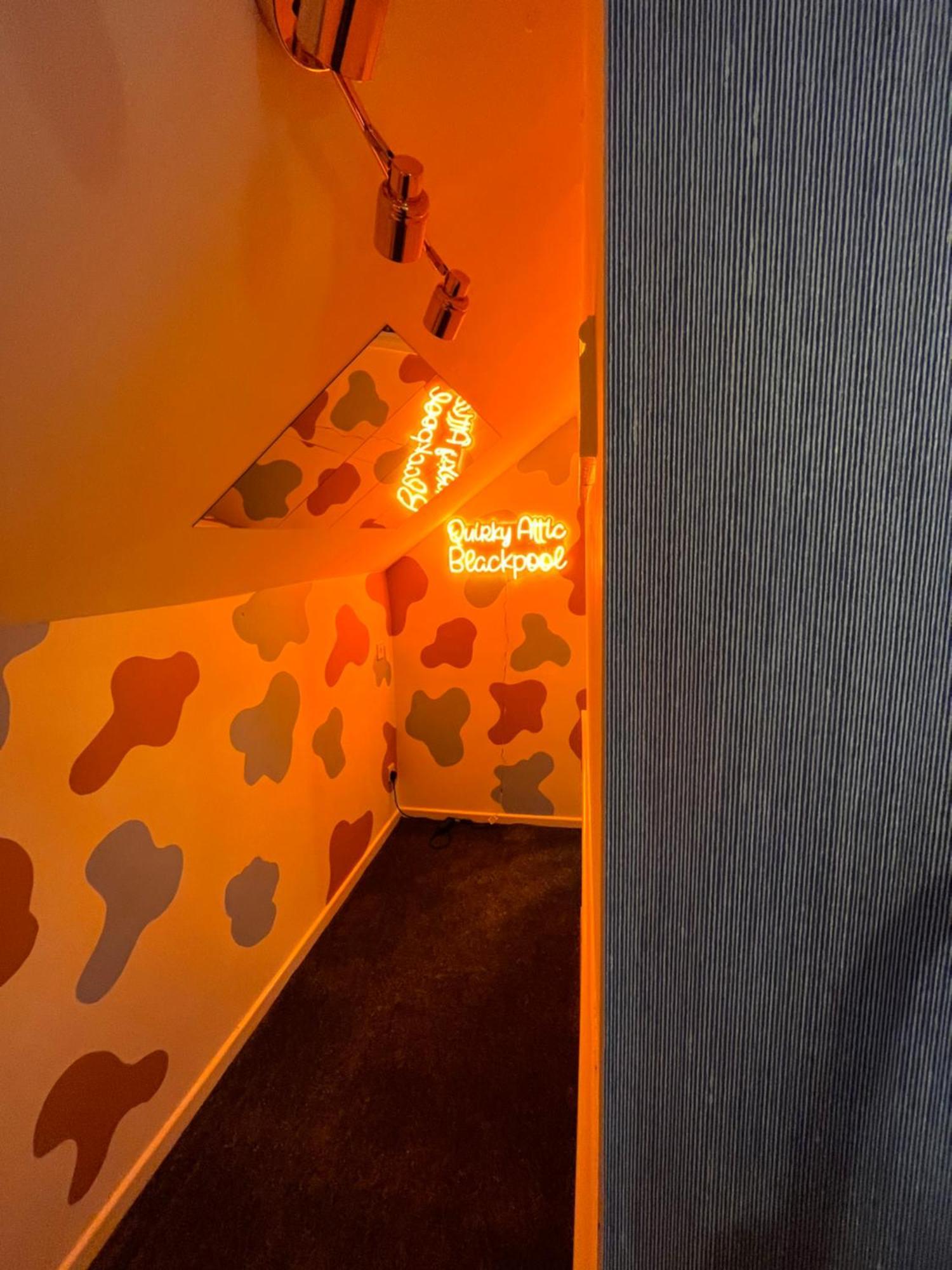 Quirky Attic Blackpool Extérieur photo